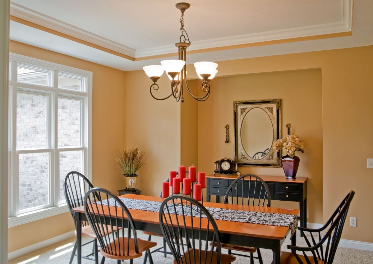 Classic Home Dining Room Table Look