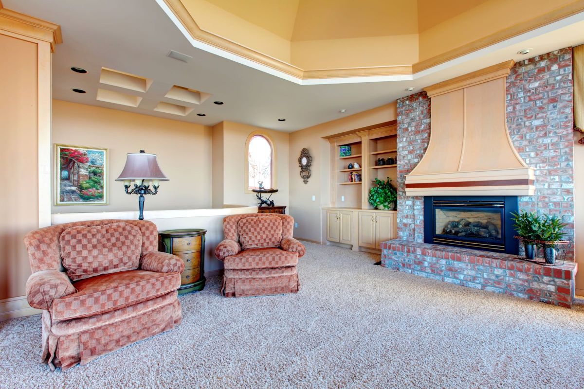 Grand Scale Master Fireplace Mantle