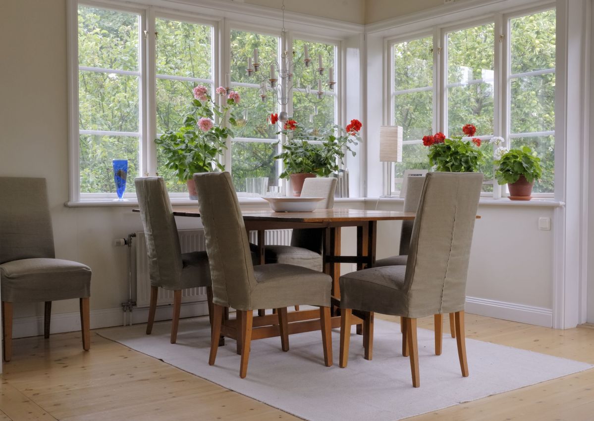 Close, Intimate Dining Area