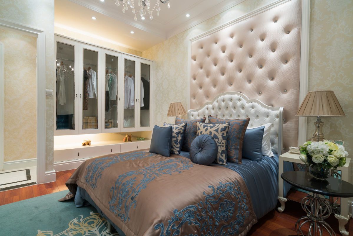 Custom Closet Design, Open Glass Window Closet Doors
