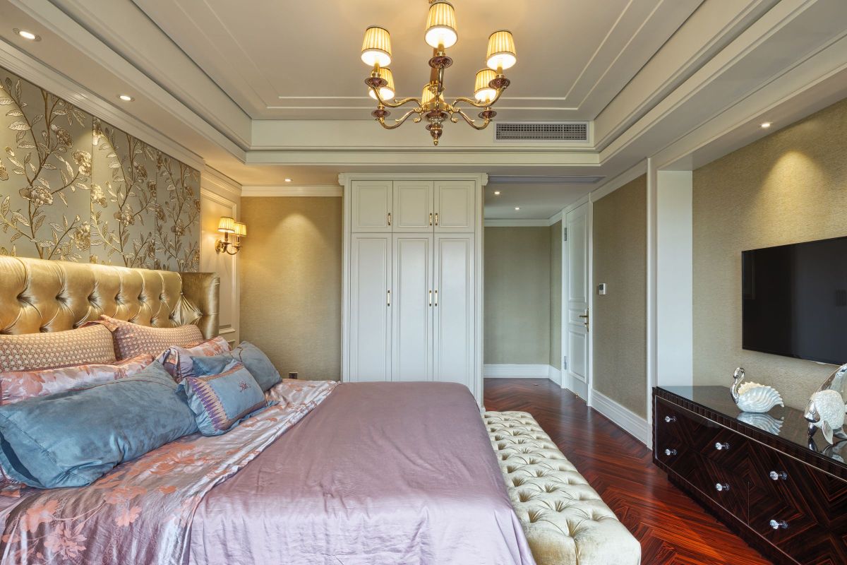 Button Embroidered Bedroom Furniture 