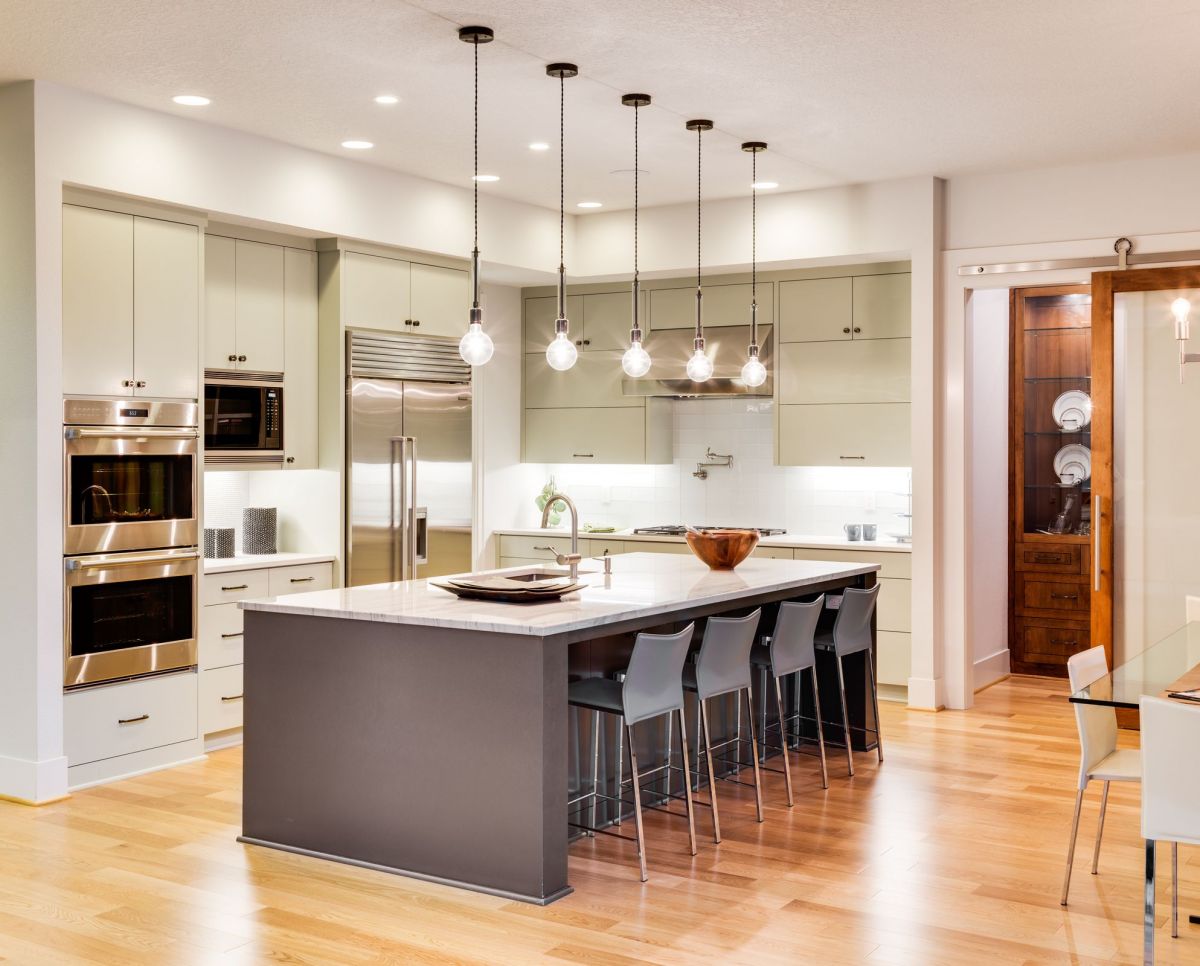 Light, Bright Lighting Fixtures in the kitchen