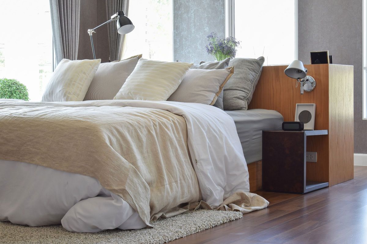 Modern Loose Bedroom Look