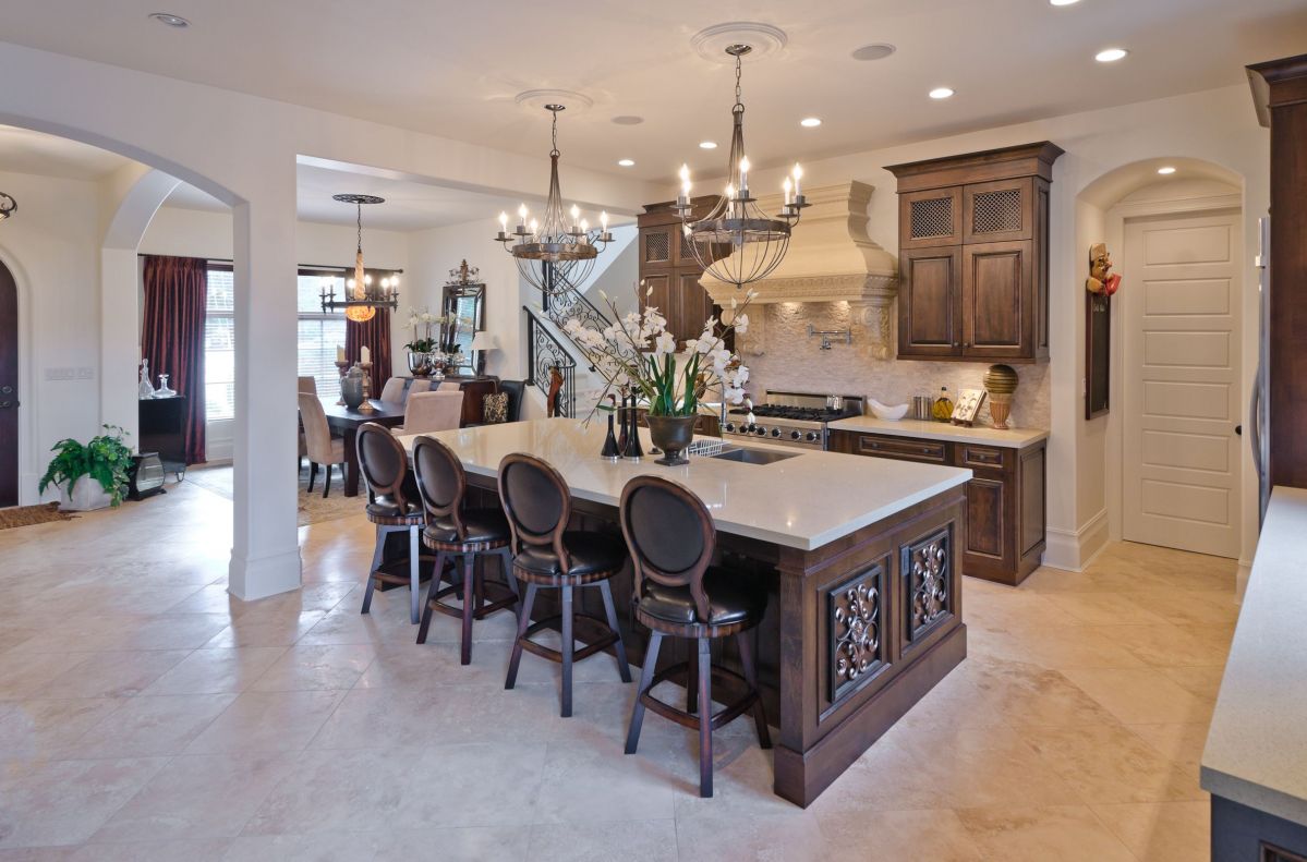 Lavish Wooden Countertop Design with Dining Table Seating