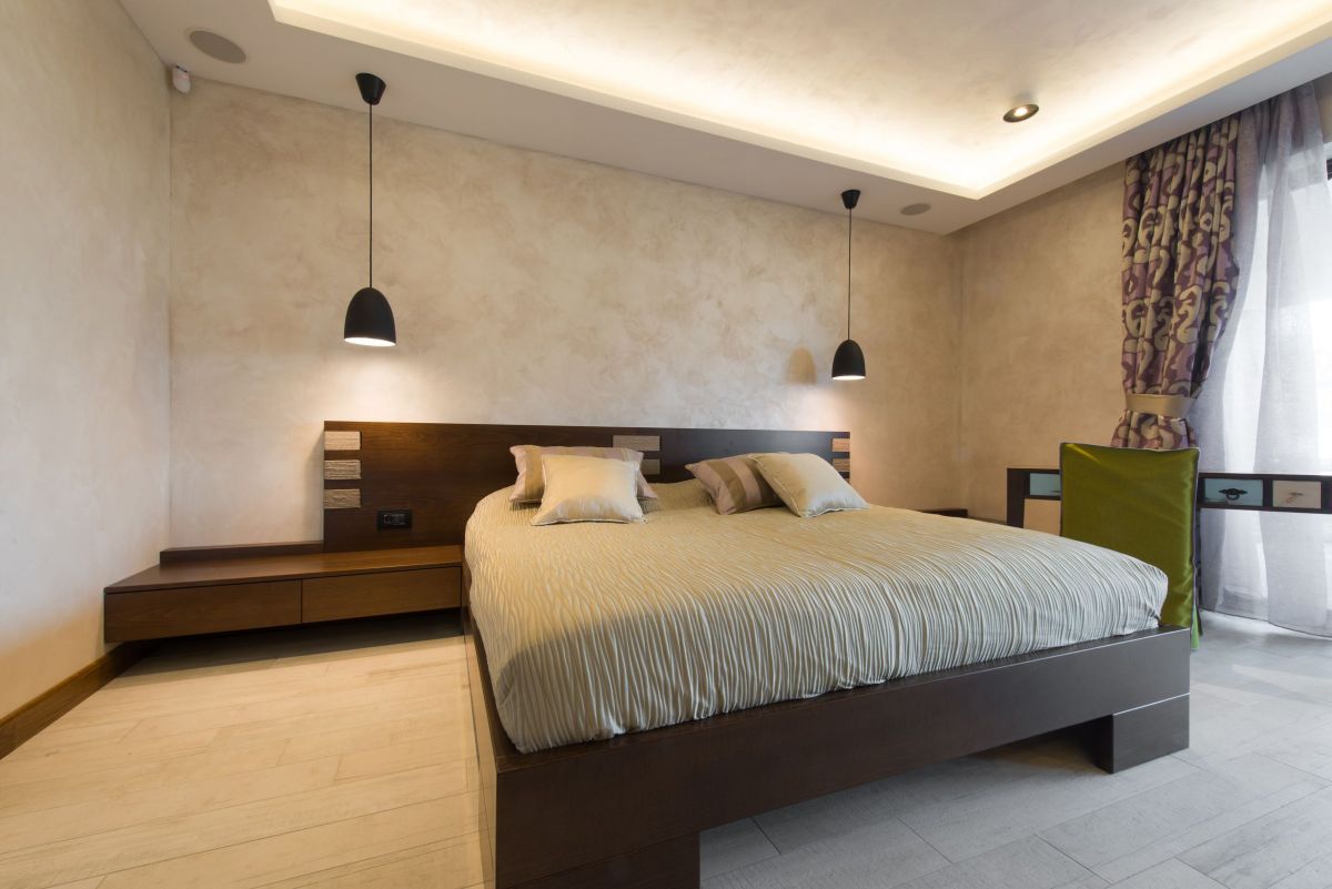 Sleek, Suave Lighting Fixtures for the Modern Bedroom
