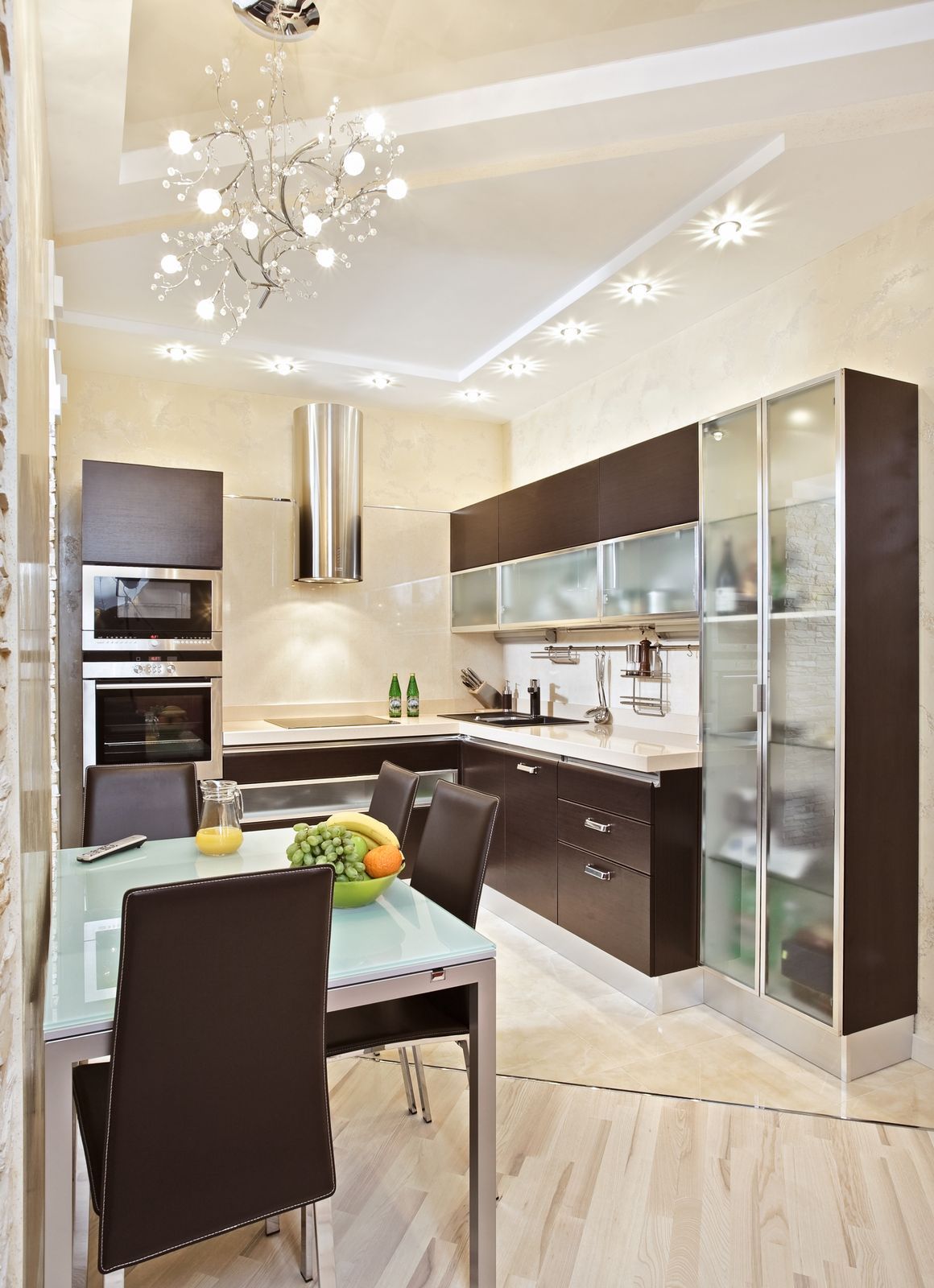 Custom Standout Opaque Kitchen Cabinet Desplay