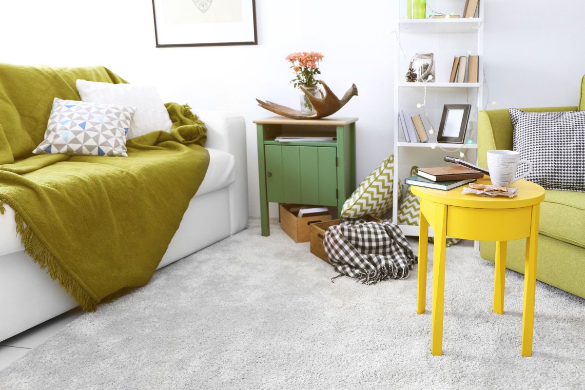 Moss Green Contrast with Bright Yellow
