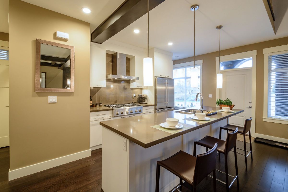 Beige Simplicity in the Kitchen