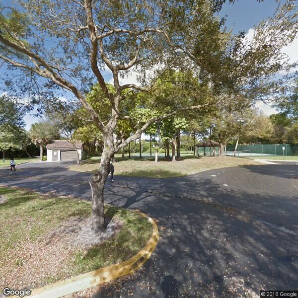 SAWGRASS POOL INC