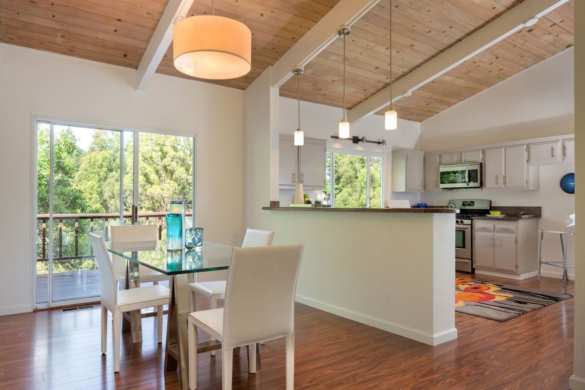 Kitchen Island White Countertops