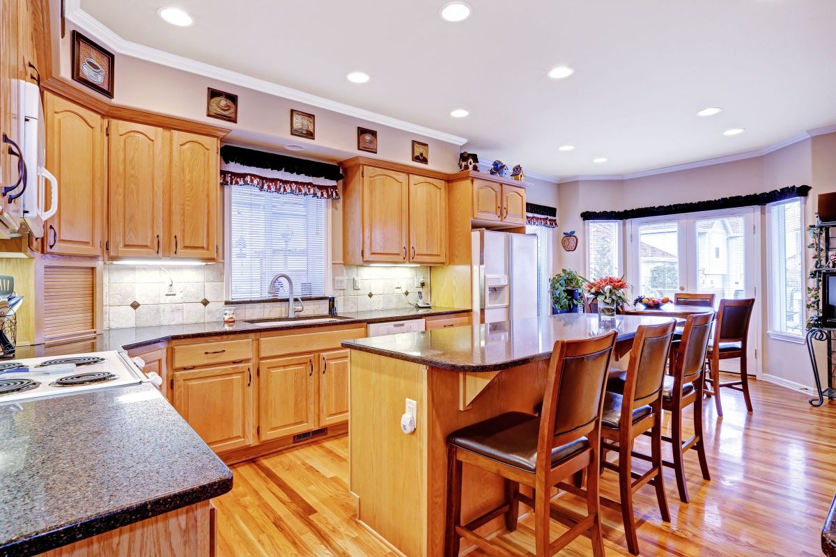 Stunning Custom Kitchen Countertops and Cabinets