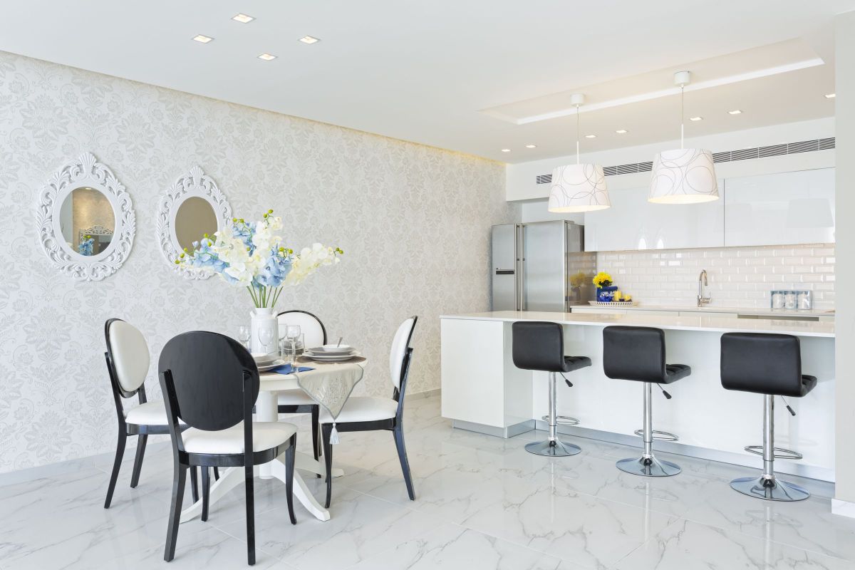 Refreshing Black and White Seating Bar Style