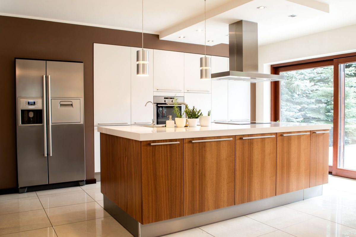 Modern Basic Kitchen Bar Setup