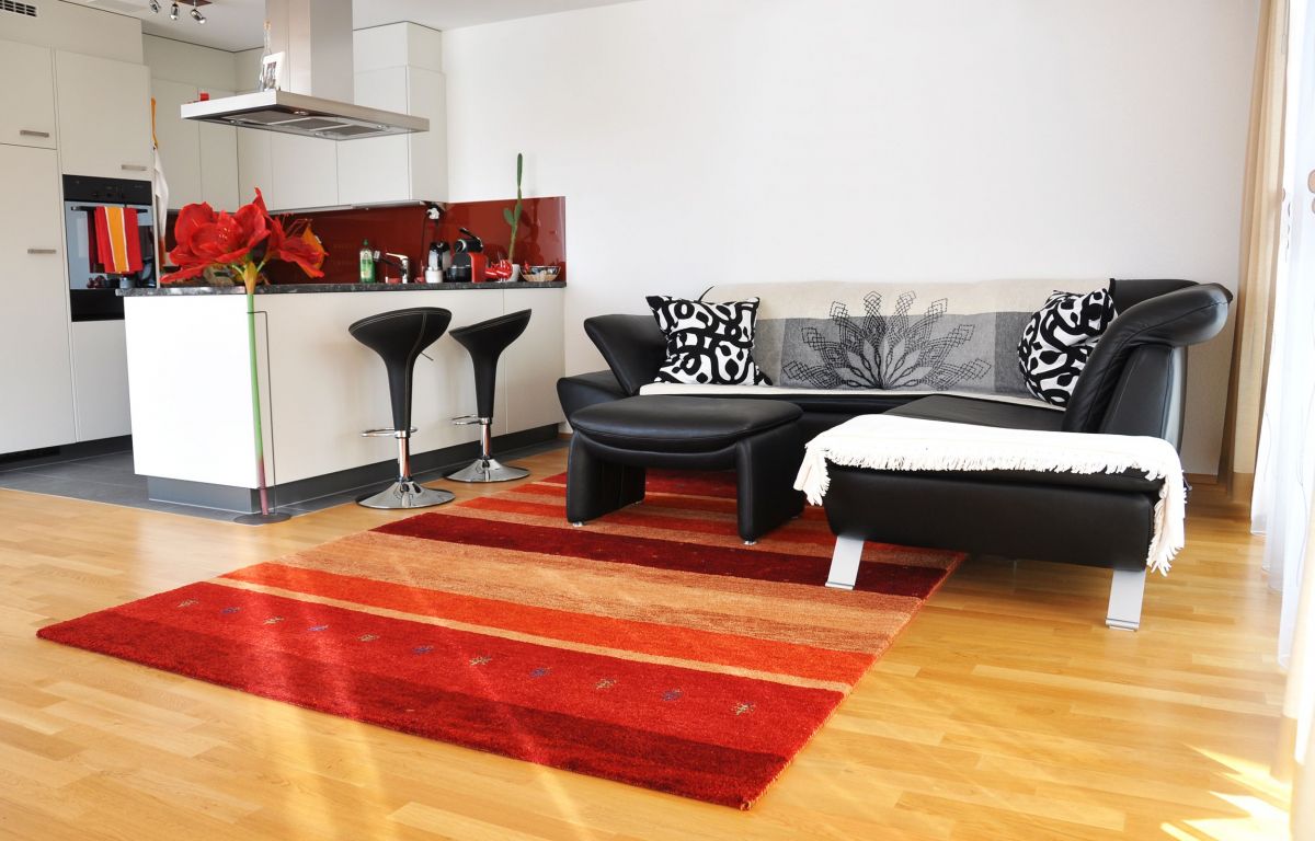 White and Red Coloring Options for a Bar Style Kitchen