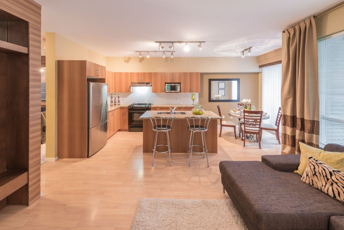 Hardwood Floors for a Kitchen Dining Room Area
