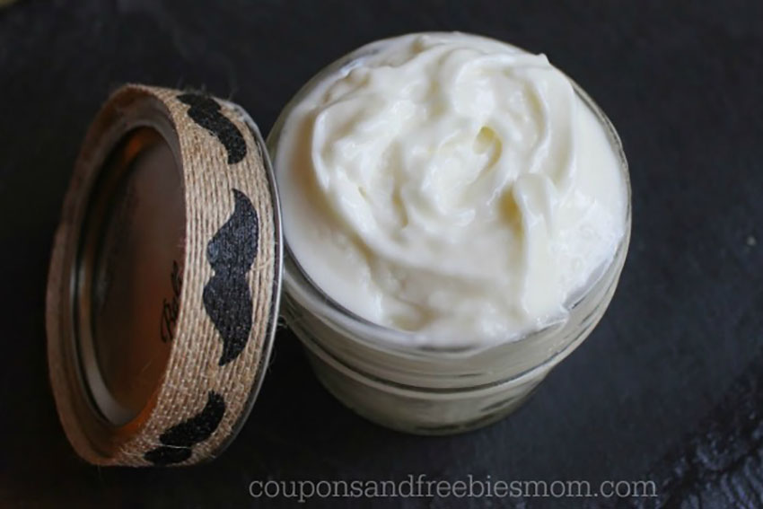 Homemade Men's Shaving Cream - DIY Gifts That Men Want