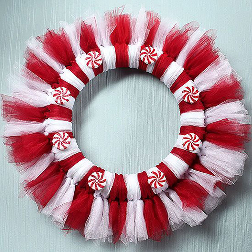 Candy Inspired Wreath Holiday Craft