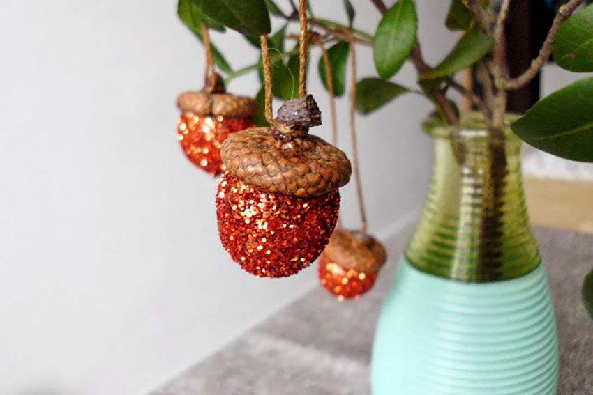 Glitter Acorn Ornaments - Holiday Christmas Crafts