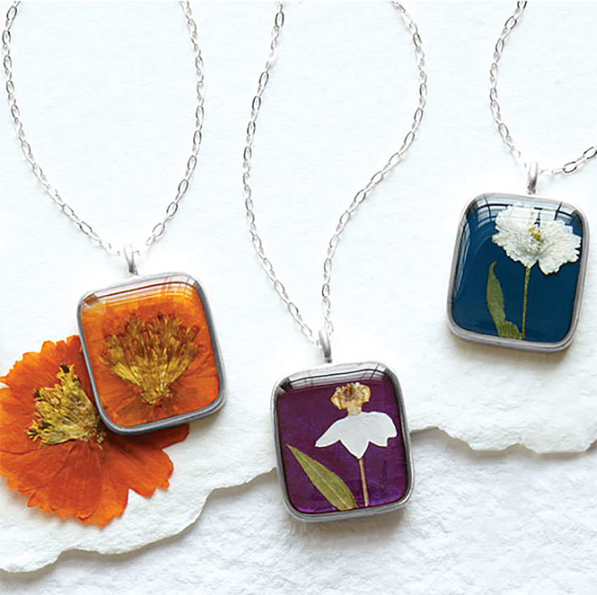 Birth Flower Necklace - Awesome Gift Ideas