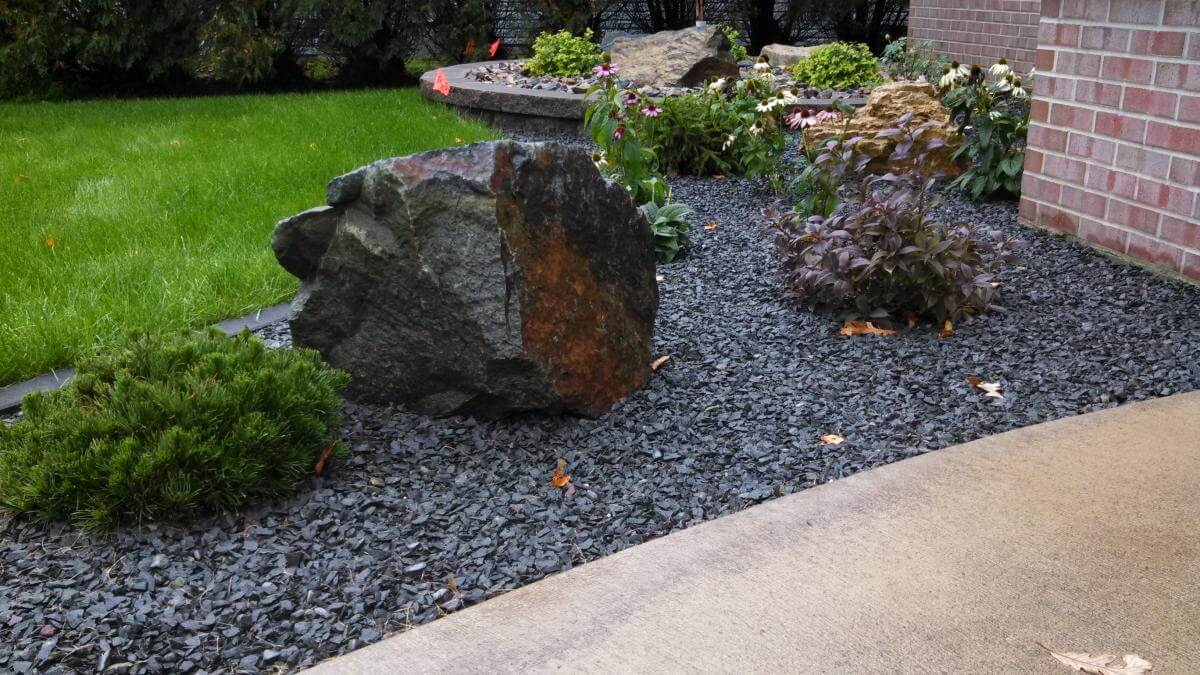 What could stand out more than perfect rock placement.