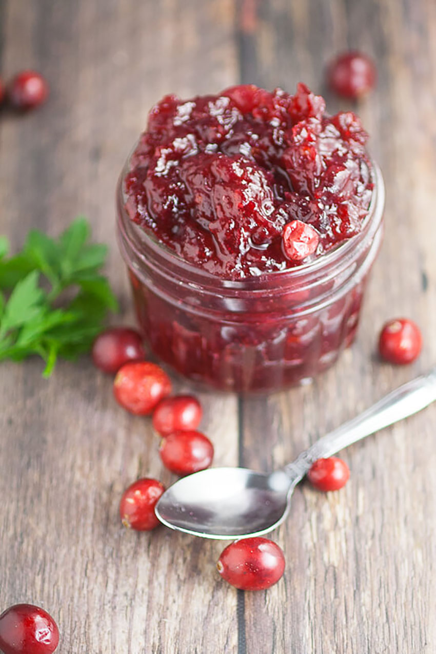 Easy Homemade Cranberry Sauce Thanksgiving